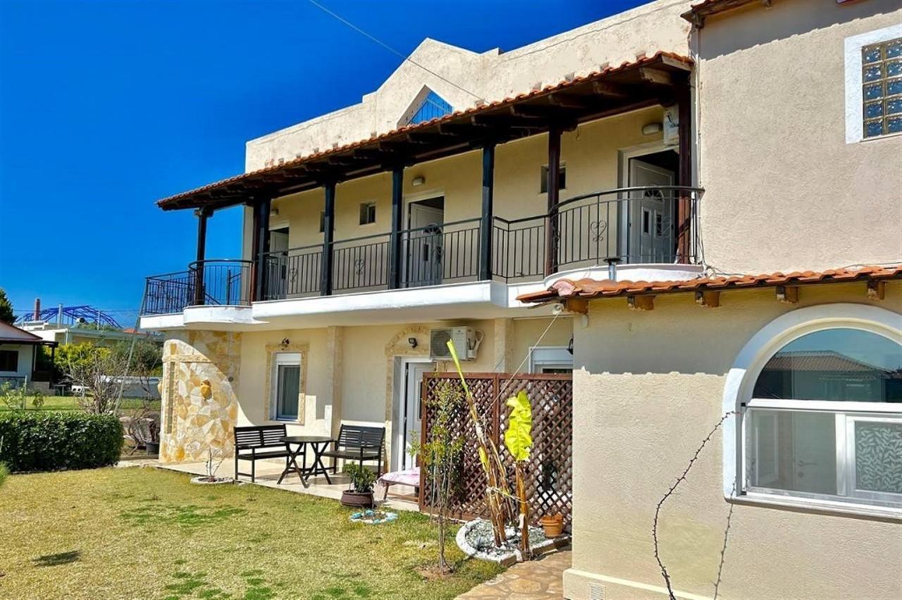 Villa Irina, Nea Potidea Kassandra Beach Kültér fotó