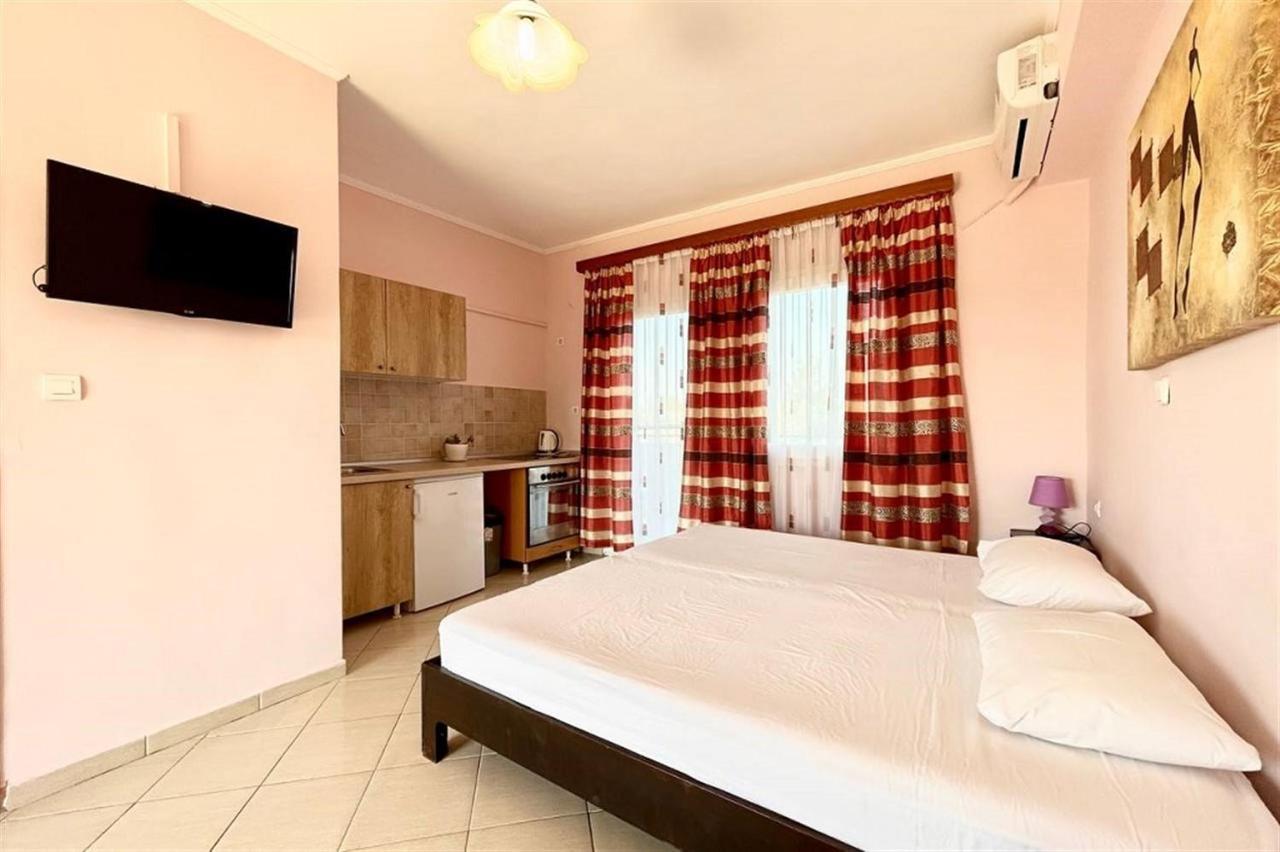 Villa Irina, Nea Potidea Kassandra Beach Kültér fotó